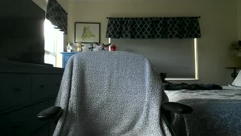 robert online show from 10-12-25, 06:51