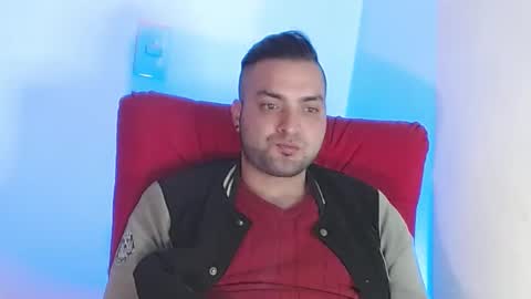 Stiven - online show from 02-02-25, 07:41