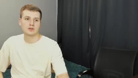 Lisa and Robert  i am online all days 900 am GMT3   online show from 02-15-25, 04:58