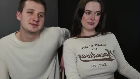 Lisa and Robert  i am online all days 900 am GMT3   online show from 03-10-25, 06:23