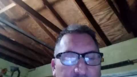 Snapshot of robertdms68 chatting on 11-17-25, 02:50 robertdms68 online show from 11-17-25, 02:50