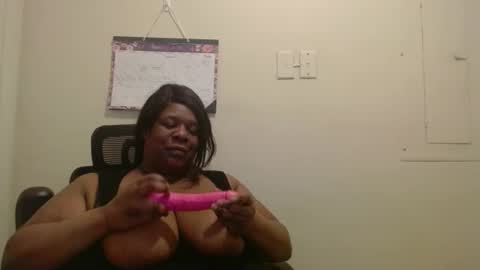 robertswhitney52 online show from 01-14-26, 01:55