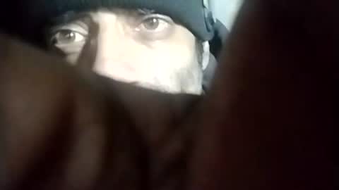 Snapshot of robincom23 chatting on 12-23-25, 08:34 R online show from 12-23-25, 08:34