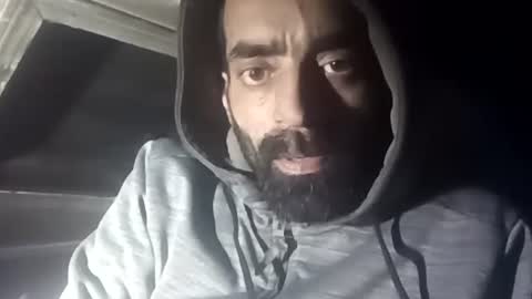 Snapshot of robincom23 chatting on 02-25-26, 01:54 R online show from 02-25-26, 01:54