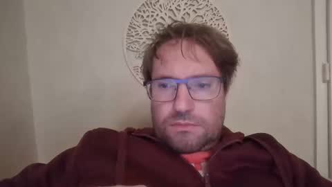 Snapshot of robinouhot chatting on 03-04-25, 12:18 robinouhot online show from 03-04-25, 12:18