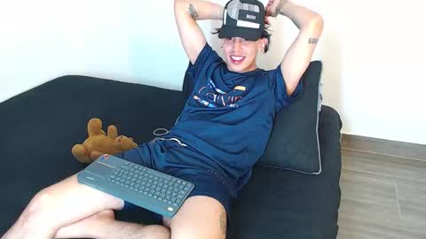 Robisson Zack online show from 09-30-25, 01:21