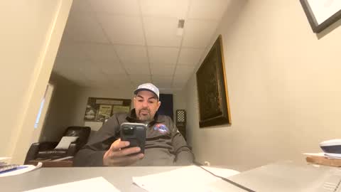 Snapshot of roblatino12 chatting on 12-14-24, 06:52 roblatino12 online show from 12-14-24, 06:52