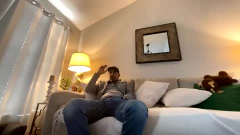 Snapshot of roblatino12 chatting on 12-30-24, 01:58 roblatino12 online show from 12-30-24, 01:58