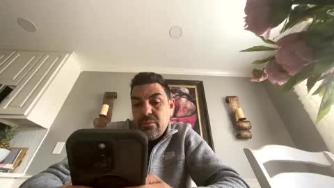 Snapshot of roblatino12 chatting on 03-04-25, 02:42 roblatino12 online show from 03-04-25, 02:42