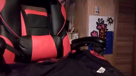 Snapshot of robonuts2004 chatting on 01-11-25, 07:49 Robo Nuts online show from 01-11-25, 07:49