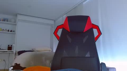 roby_millerr online show from 03-02-25, 06:19