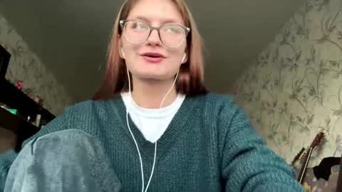 robynsentinella online show from 11-21-25, 05:06