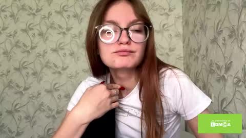 robynsentinella online show from 12-15-25, 12:04