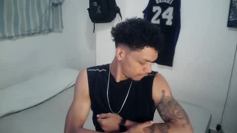 Snapshot of rocco99xx chatting on 10-27-25, 01:15 Rocco online show from 10-27-25, 01:15