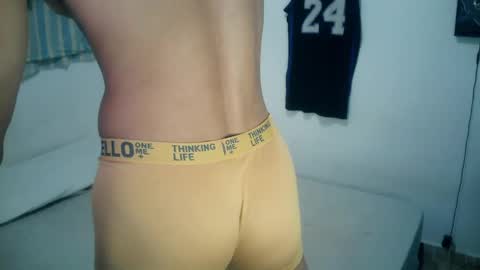 Snapshot of rocco99xx chatting on 10-30-25, 01:34 Rocco online show from 10-30-25, 01:34