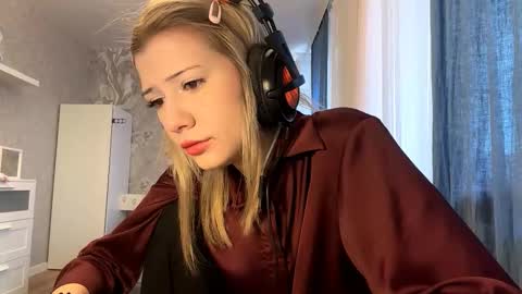 Anny online show from 02-26-26, 11:31