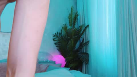 Lina and Den online show from 09-30-25, 10:09