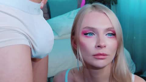 Lina and Den online show from 10-18-25, 10:27