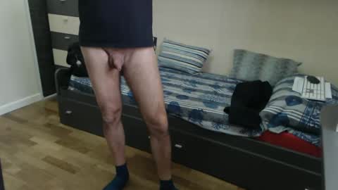 Snapshot of rod80 chatting on 01-17-25, 08:24 rod80 online show from 01-17-25, 08:24