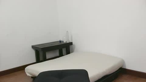 Snapshot of rofflust chatting on 02-02-26, 04:00 Roff Lust online show from 02-02-26, 04:00