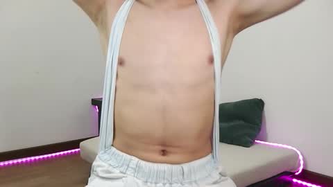 Snapshot of rofflust chatting on 02-06-26, 03:22 Roff Lust online show from 02-06-26, 03:22