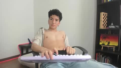 Snapshot of rofflust chatting on 02-21-26, 03:24 Roff Lust online show from 02-21-26, 03:24