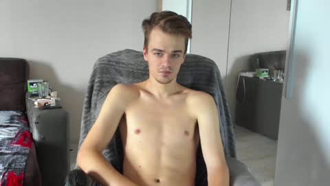 Snapshot of rokko_diamond777 chatting on 12-18-24, 11:24 taylor fox online show from 12-18-24, 11:24