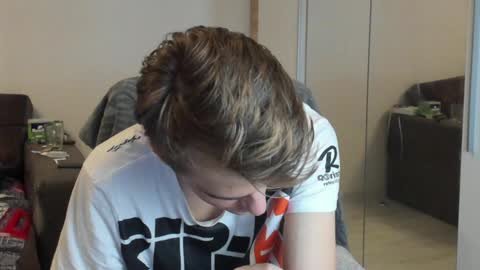 Snapshot of rokko_diamond777 chatting on 12-19-24, 04:02 taylor fox online show from 12-19-24, 04:02