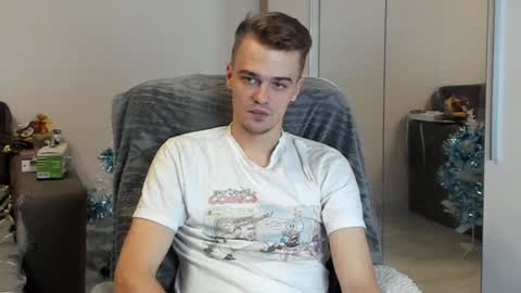 Snapshot of rokko_diamond777 chatting on 12-31-24, 07:29 taylor fox online show from 12-31-24, 07:29