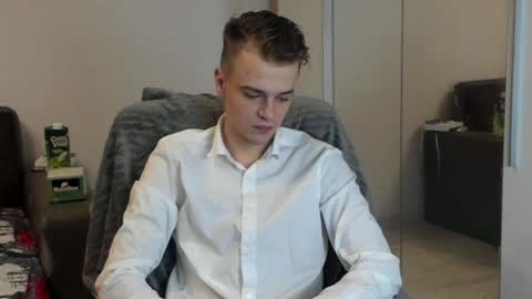 Snapshot of rokko_diamond777 chatting on 01-01-25, 02:52 taylor fox online show from 01-01-25, 02:52