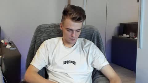 Snapshot of rokko_diamond777 chatting on 01-05-25, 07:07 taylor fox online show from 01-05-25, 07:07