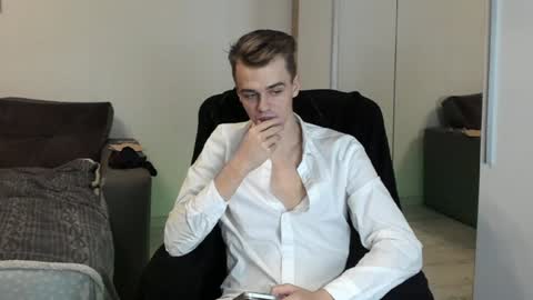 Snapshot of rokko_diamond777 chatting on 01-23-25, 03:54 taylor fox online show from 01-23-25, 03:54