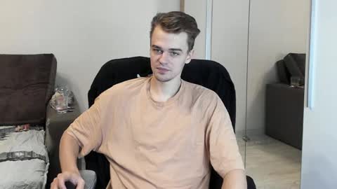 Snapshot of rokko_diamond777 chatting on 02-09-25, 05:11 taylor fox online show from 02-09-25, 05:11