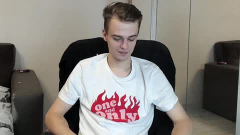 Snapshot of rokko_diamond777 chatting on 02-10-25, 07:38 taylor fox online show from 02-10-25, 07:38