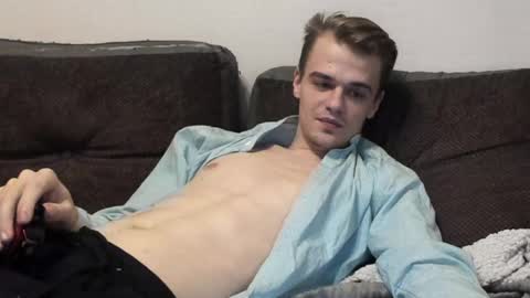 Snapshot of rokko_diamond777 chatting on 02-21-25, 06:04 taylor fox online show from 02-21-25, 06:04