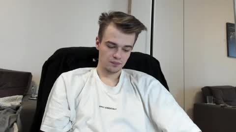 Snapshot of rokko_diamond777 chatting on 02-26-25, 12:47 taylor fox online show from 02-26-25, 12:47