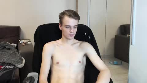 Snapshot of rokko_diamond777 chatting on 03-03-25, 05:29 taylor fox online show from 03-03-25, 05:29