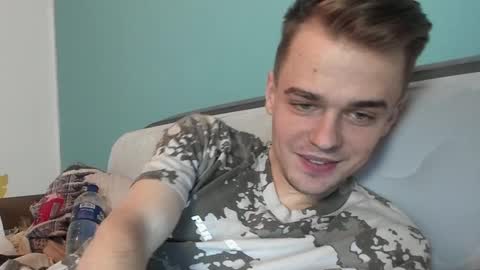 Snapshot of rokko_diamond777 chatting on 10-05-25, 04:49 taylor fox online show from 10-05-25, 04:49