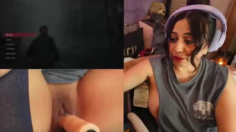 Snapshot of roknblaze chatting on 11-29-25, 02:25 Rok-N-Blaze online show from 11-29-25, 02:25