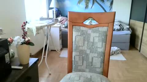 Snapshot of rolandloser1000 chatting on 02-09-25, 09:05 rolandloser1000 online show from 02-09-25, 09:05