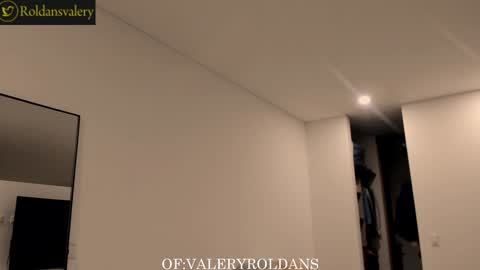 Valery Roldans online show from 01-12-25, 02:35