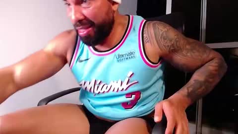 Roman online show from 02-18-25, 03:42