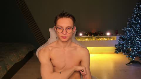 Snapshot of romeo_mercy chatting on 12-30-24, 12:54 Romeo online show from 12-30-24, 12:54
