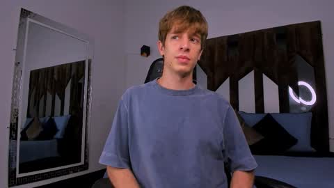 Snapshot of romeo_ricci1 chatting on 01-15-26, 03:38 Romeo Ricci online show from 01-15-26, 03:38