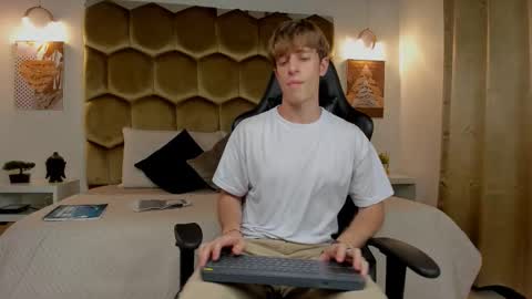 Romeo Ricci online show from 02-17-26, 09:32