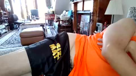 Snapshot of romeomustcum2016 chatting on 02-02-25, 03:32 Trinked online show from 02-02-25, 03:32