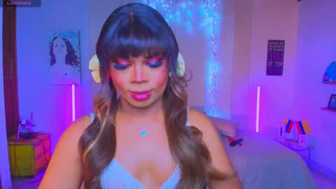 Snapshot of romirousexx chatting on 09-12-25, 05:18 Romi Rouse online show from 09-12-25, 05:18