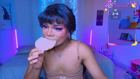 Snapshot of romirousexx chatting on 09-28-25, 11:04 Romi Rouse online show from 09-28-25, 11:04