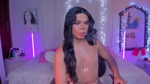 Snapshot of romirousexx chatting on 01-06-26, 02:59 Romi Rouse online show from 01-06-26, 02:59