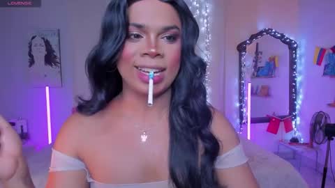 Snapshot of romirousexx chatting on 01-08-26, 02:36 Romi Rouse online show from 01-08-26, 02:36